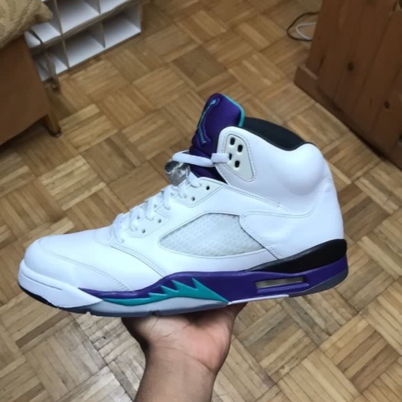 Grape 5 Jordan’s sz 11 - Picture 5 of 7